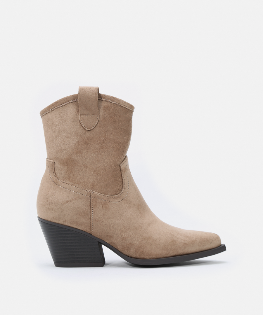 Botines cowboy tac&oacute;n image number null